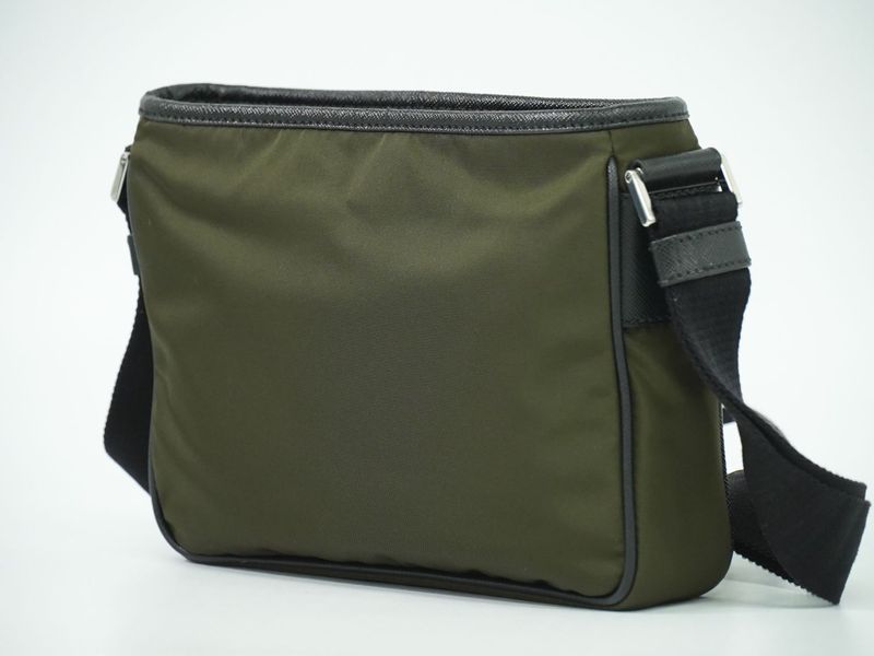 Authentic Prada Nylon Shoulder Bag Pochette Khaki Bag Pre-owned [follow-up