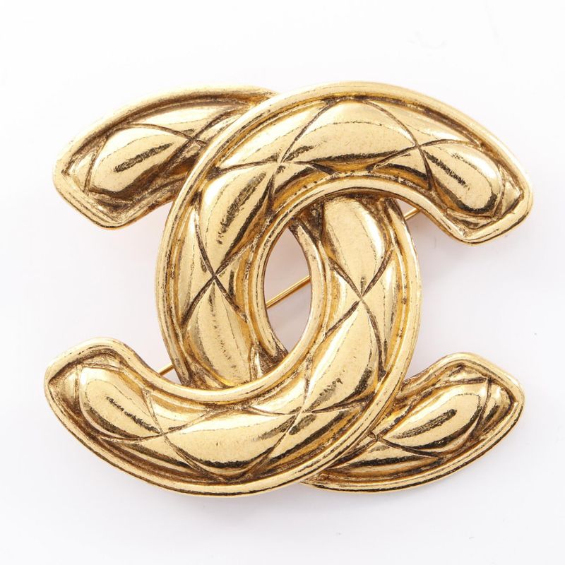 Chanel Brooch Coco Mark Matelasse GP (gold Plated) Brooch Ladies Used A
