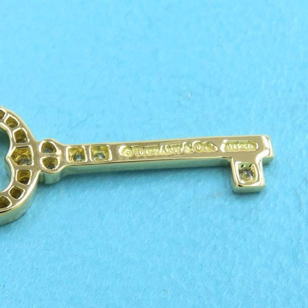Tiffany & Co Vintage Oval Key Diamond Charm / Mini [none Fee Gift Wrapping]