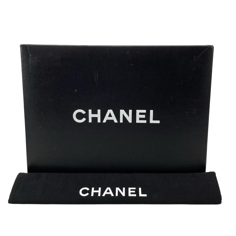 Chanel Handbag Matelasse Black Chain Handle/gold Hardware