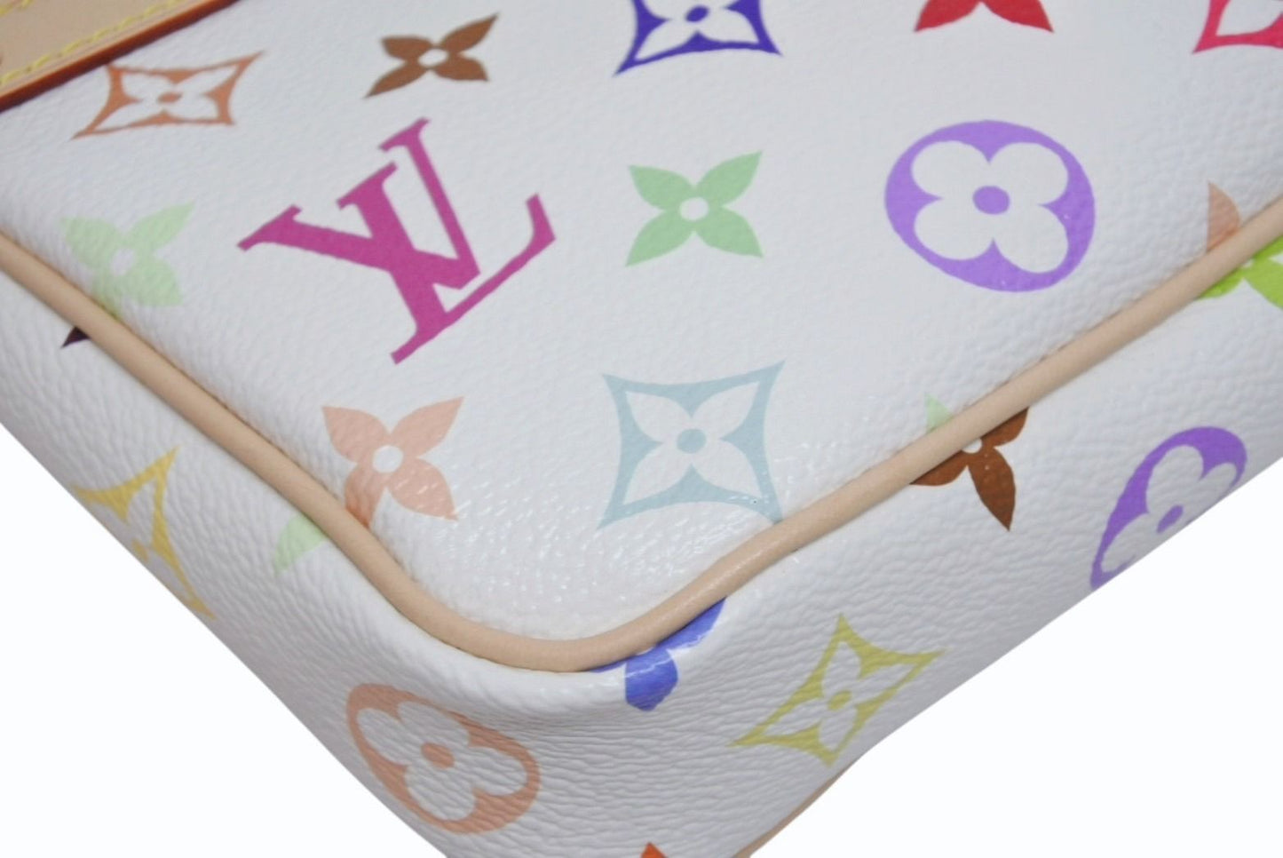 Louis Vuitton Takashi Murakami TM Pochette Accessoires White — view 6