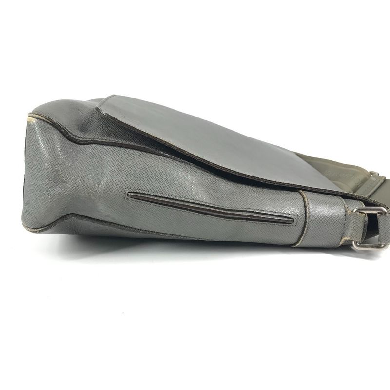 Louis Vuitton Shoulder Bag Romain PM Romain PM M32700 Taiga Leather Glacier Gray