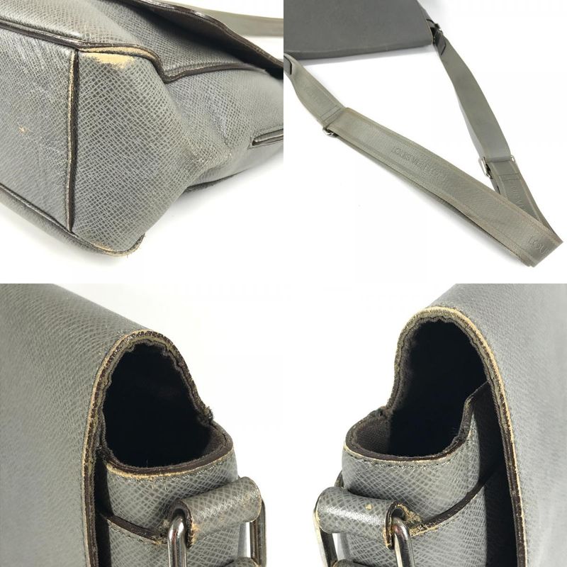 Louis Vuitton Shoulder Bag Romain PM Romain PM M32700 Taiga Leather Glacier Gray