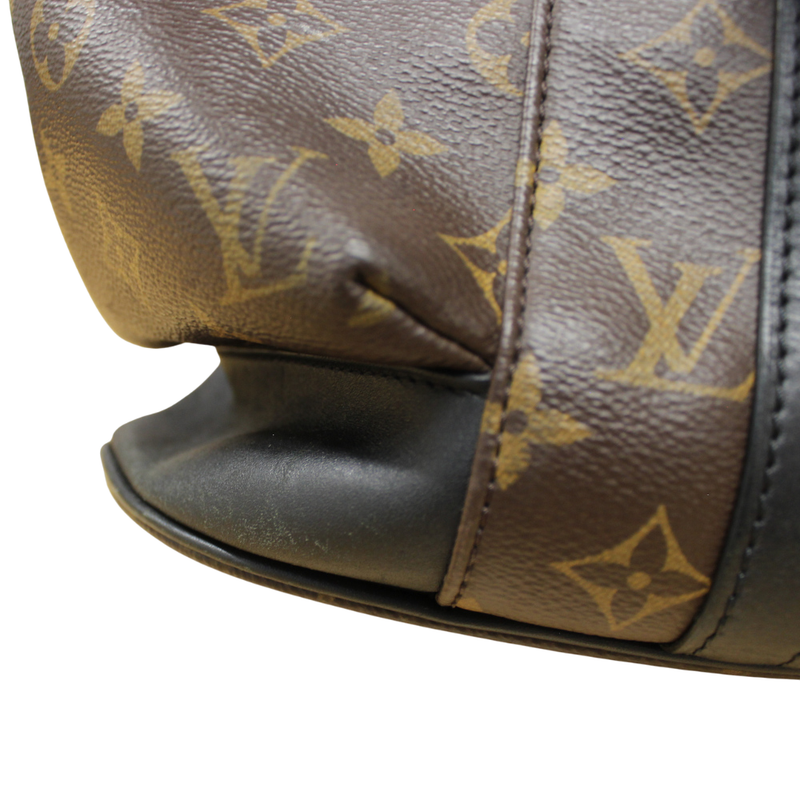 Louis Vuitton M43735 Christopher MM A25-2401