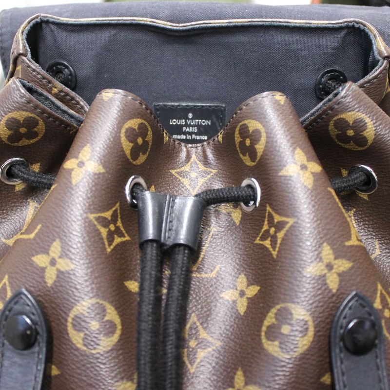 Louis Vuitton M43735 Christopher MM A25-2401