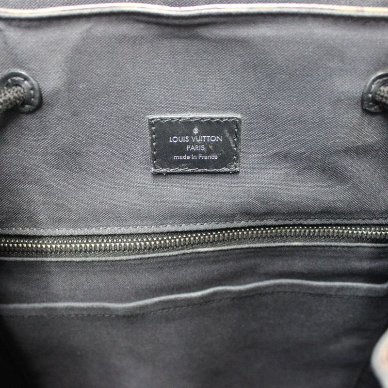 Louis Vuitton M43735 Christopher MM A25-2401