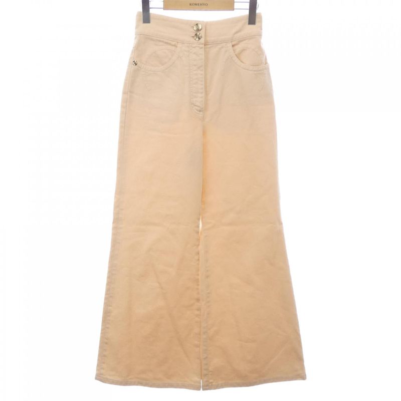 Chanel P63278v48902 Jeans