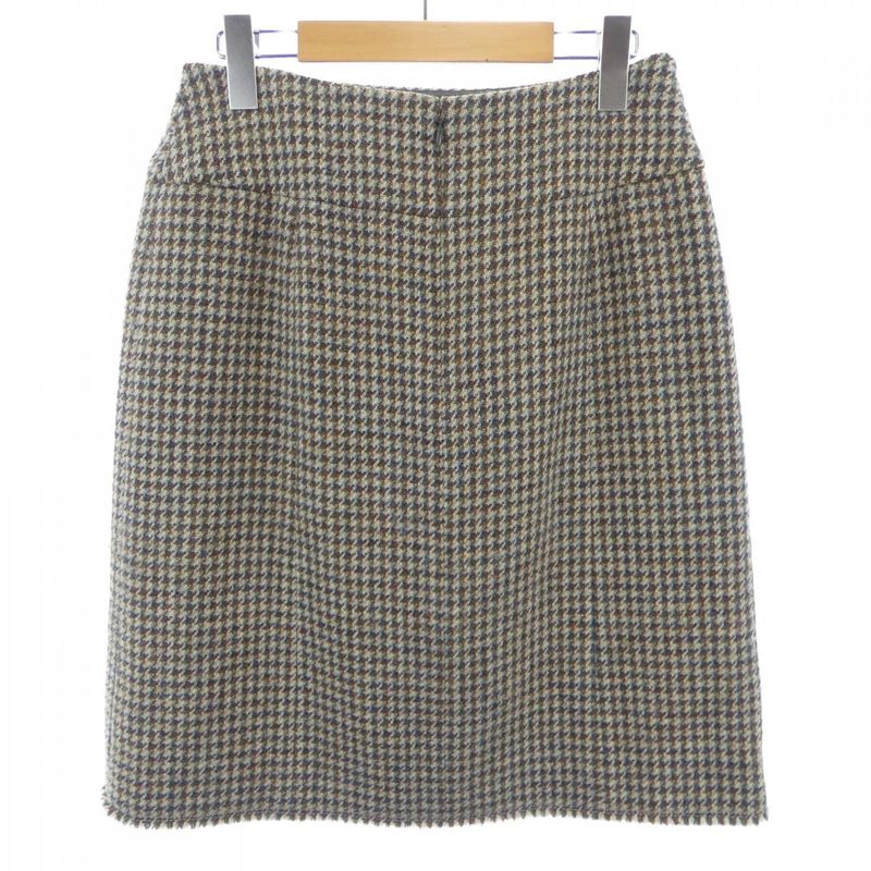 Chanel P52554v39101 Skirt