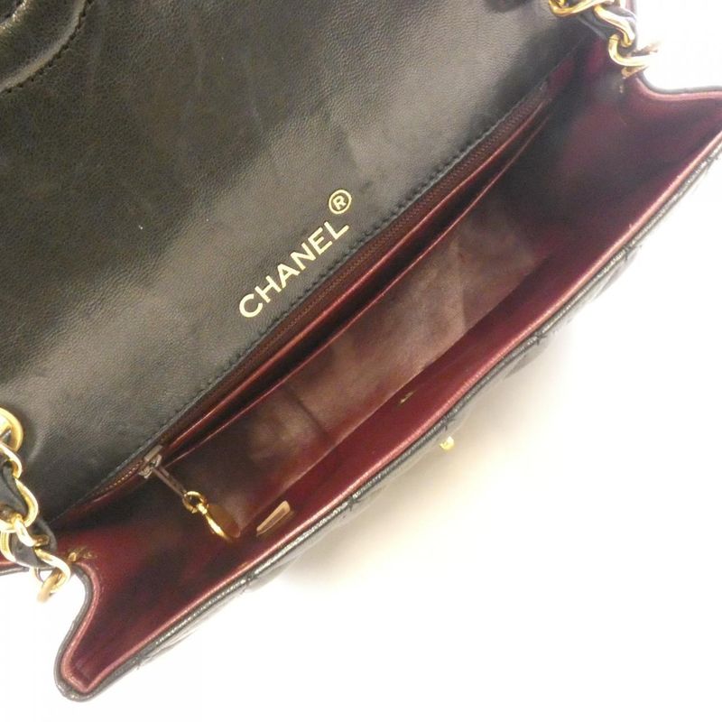 Chanel Shoulder Bags