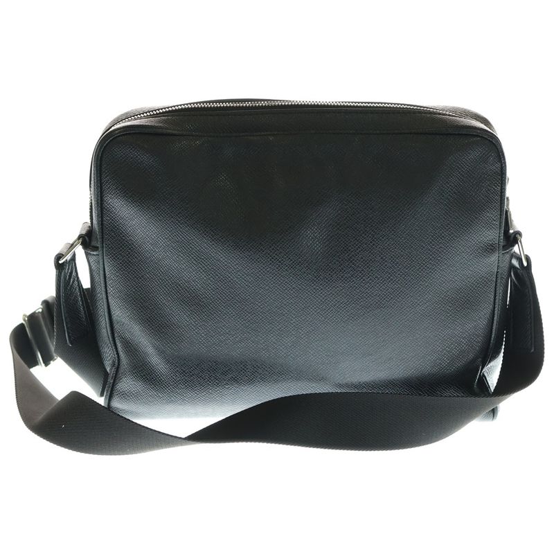 Louis Vuitton Alex Messenger Taiga Leather Shoulder Bag Silver Hardware Black