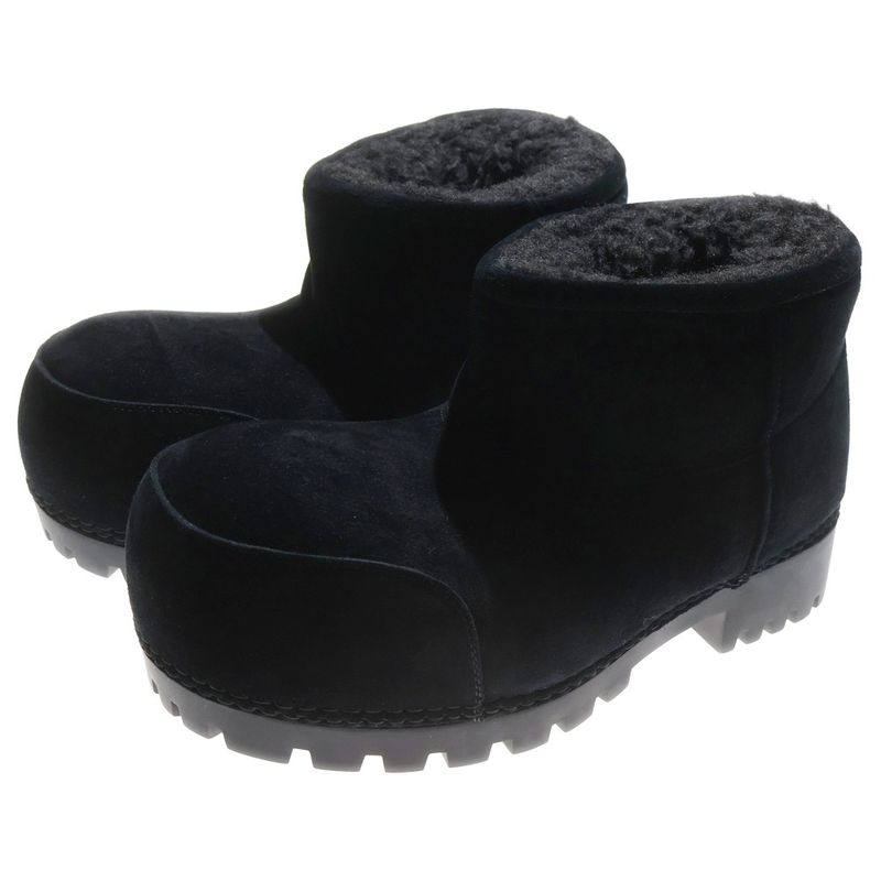 Balenciaga Alaska Fur Bootie Alaska Fur Bootie Short Boots Black