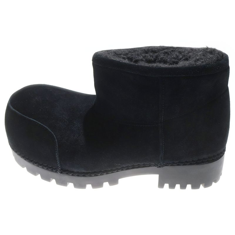 Balenciaga Alaska Fur Bootie Alaska Fur Bootie Short Boots Black