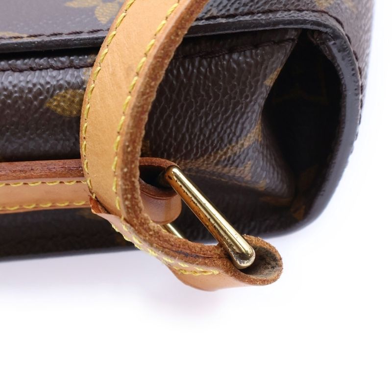 Louis Vuitton Saint-cloud Monogram PVC Leather Push Lock Shoulder Bag Gold