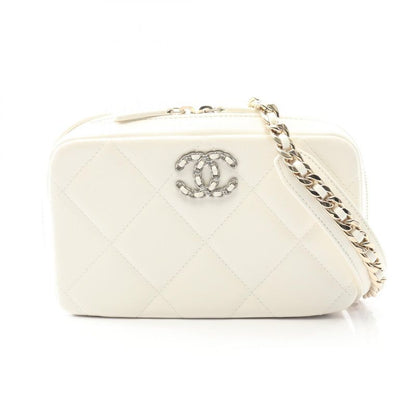 Chanel Shoulder Bag Chanel 19 Matelasse Ap2728 White Leather Chanel19 Matelasse