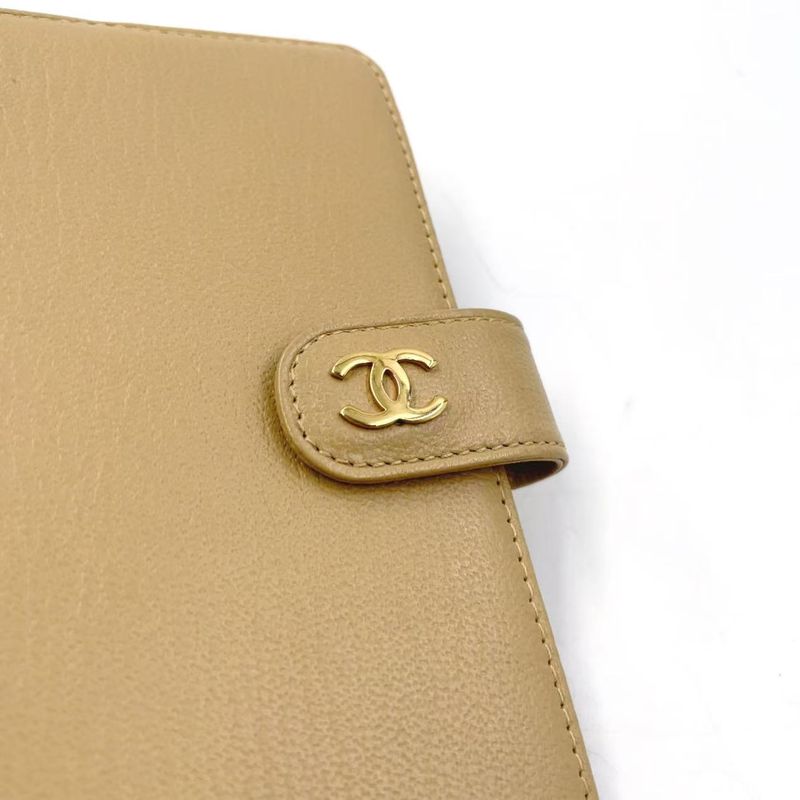 Chanel Leather Serial No 7 Leather Beige Notebook Cabas - Gold