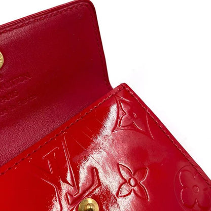 Louis Vuitton Ludlow Monogram Vernis Monogram Vernis Pomme D'amour Leather Red
