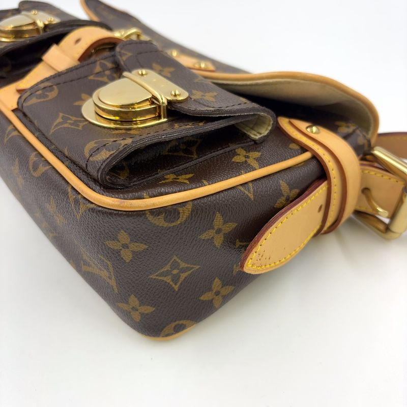 Louis Vuitton Hudson PM Monogram Leather × PVC Brown Shoulder Bag Gold M40027