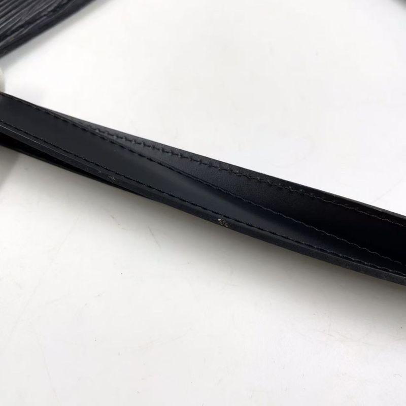 Louis Vuitton Saint-jacques Long Shoulder Epi Noir Black Leather Black Shoulder