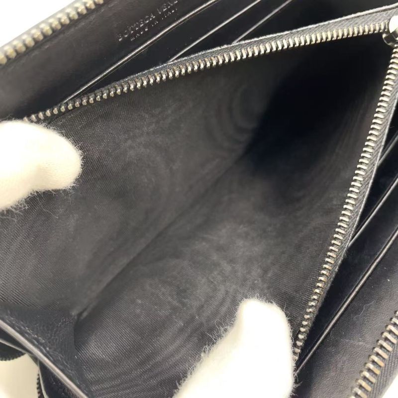 Bottega Veneta Intrecciato Round Zip Leather Black Long Wallet Black