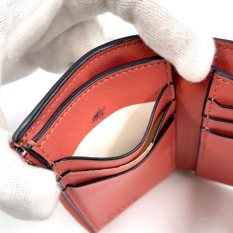 Loewe Vertical Small Trifold Wallet Leather Pink Beige X Brown X Light Gray