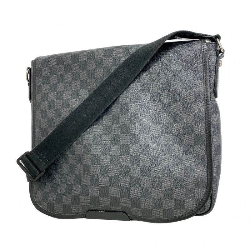 Louis Vuitton Shoulder Bag Damier Graphite Daniel MM N58029 Black Men's