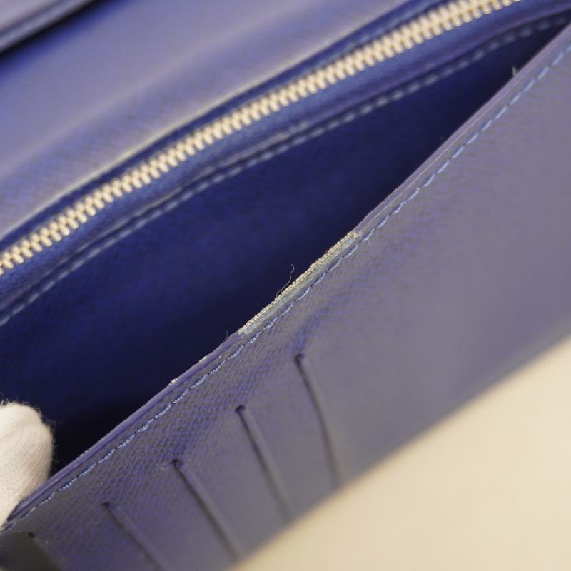 Louis Vuitton Taiga Llama Portefeuille Blazer M30297 Cobalt Men's Long Wallet