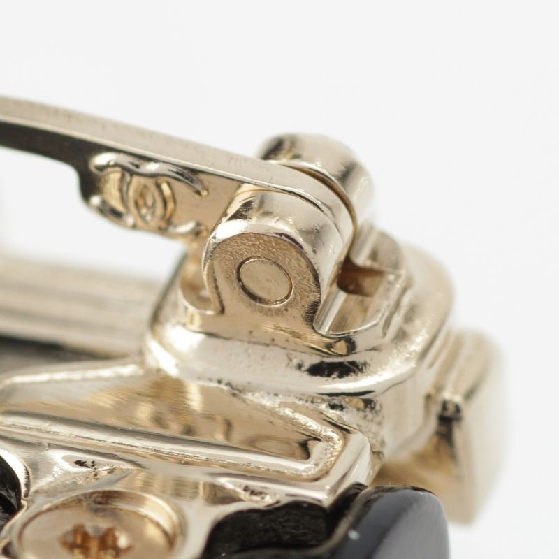 Chanel B23C Metal Resin Costume Pearl Matelasse Bag Hanger Coco Mark J Brooch