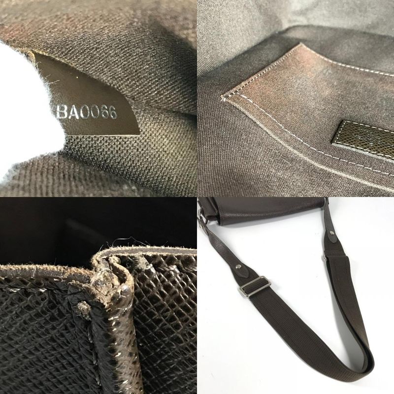 Louis Vuitton Shoulder Bag Andrei M32488 Taiga Leather Grizzly Brown