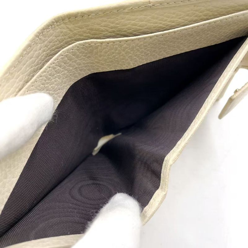 Gucci Swing Bifold Wallet Leather White Wallet Gold 368233