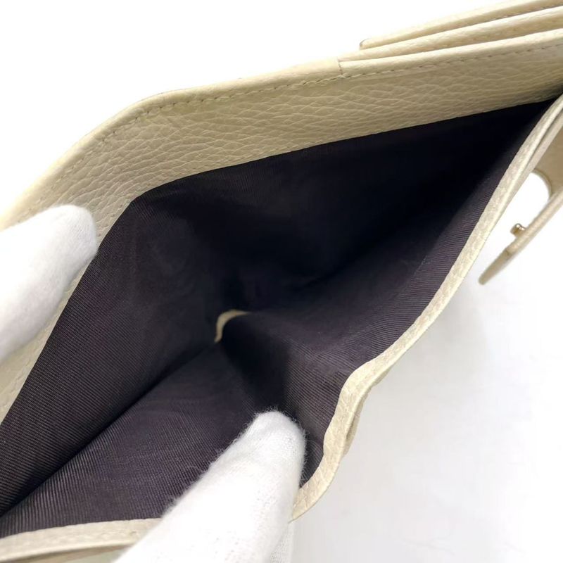 Gucci Swing Bifold Wallet Leather White Wallet Gold 368233