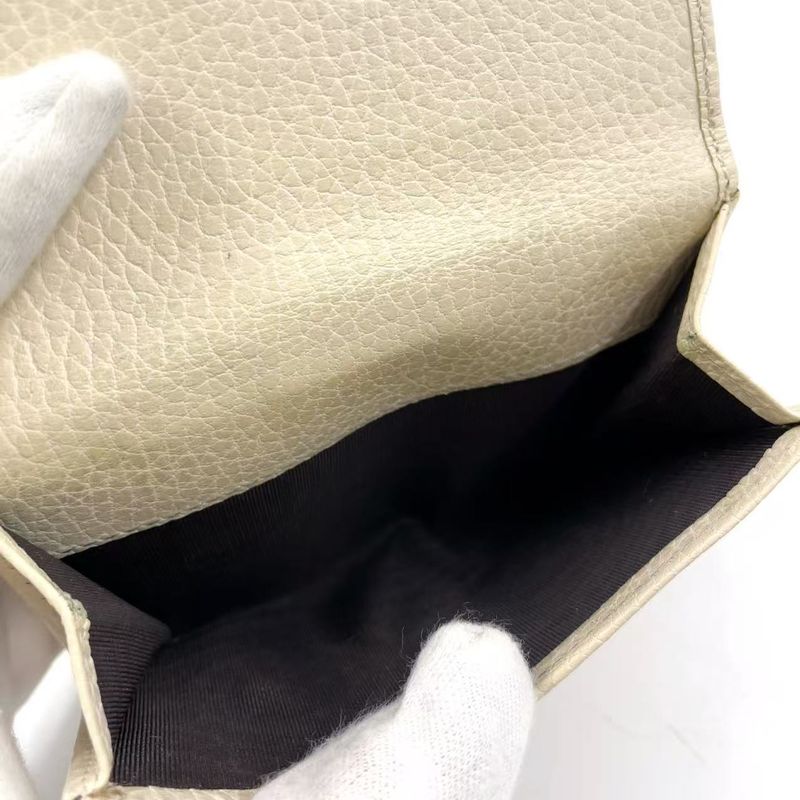 Gucci Swing Bifold Wallet Leather White Wallet Gold 368233