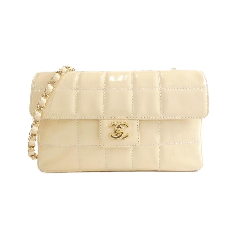 Chanel 17856 Shoulder Bag