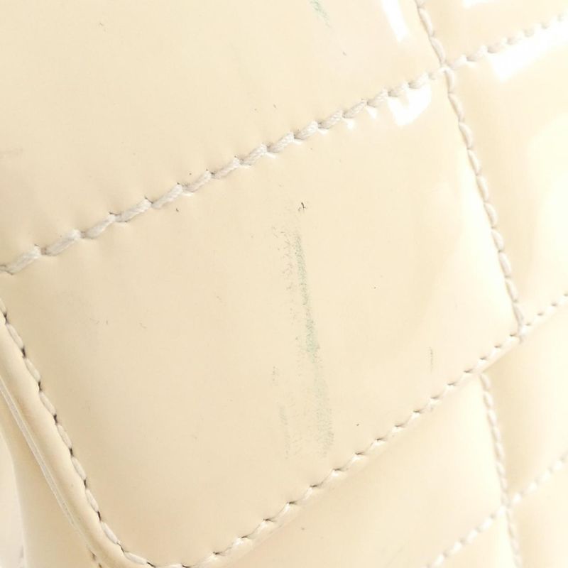 Chanel 17856 Shoulder Bag