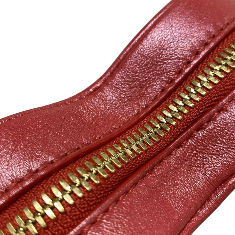 Louis Vuitton Shoulder Bag Heart On Chain M80837 Red Chain Shoulder Leather