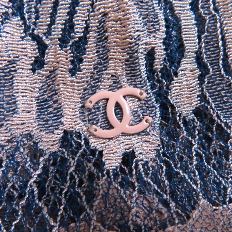 CHANEL P53043 Floral Lace Short Sleeve Top With Coco Mark Hardware Pink Beige