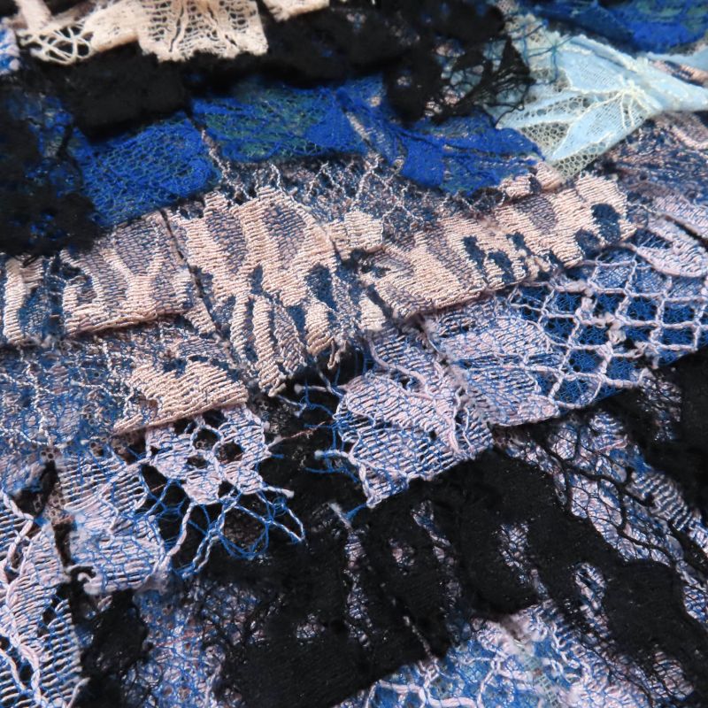 CHANEL P53043 Floral Lace Short Sleeve Top With Coco Mark Hardware Pink Beige