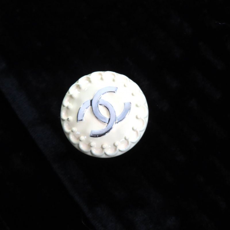 CHANEL P73311 Silk Blend Coco Button Velvet Tweed Jacket Cropped Black Beige 38