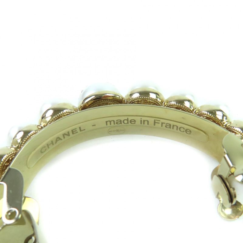 CHANEL I22S Rhinestone Coco Mark F Pearl Barrette Hair Accessory White Goldhardw