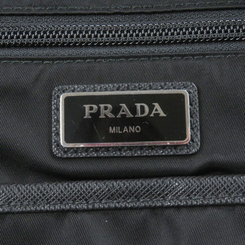 Prada 2vz013 Triangle Logo Triangle Plaque One Shoulder Sling Bag Body Bag