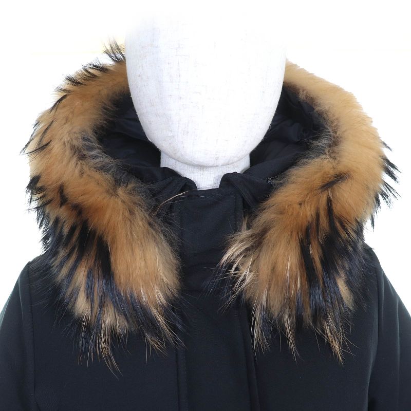 Pyrenex Bordeaux FUR Jacket Bordeaux Fur Logo Patch Hooded Down Jacket Black 36