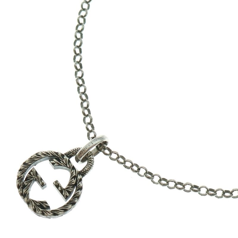 Gucci Interlocking G Arabesque Necklace Silver