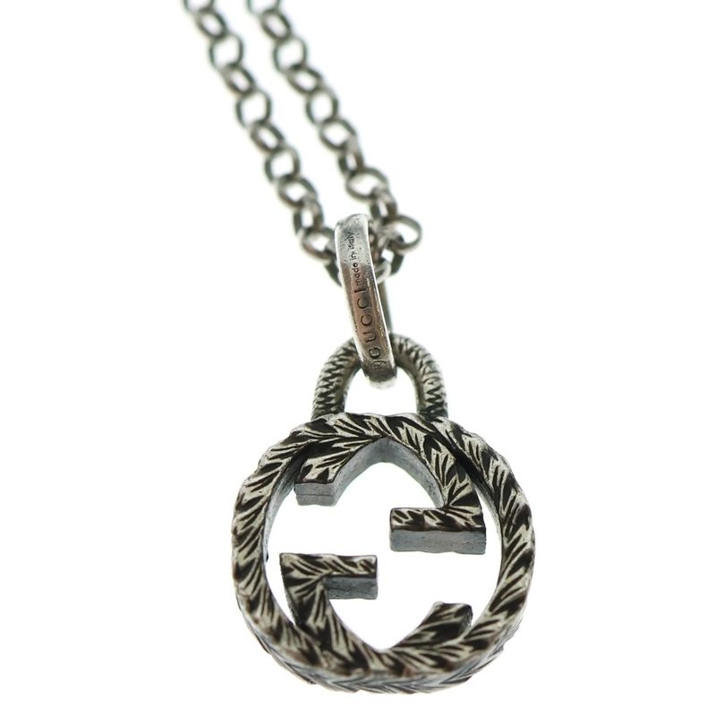 Gucci Interlocking G Arabesque Necklace Silver