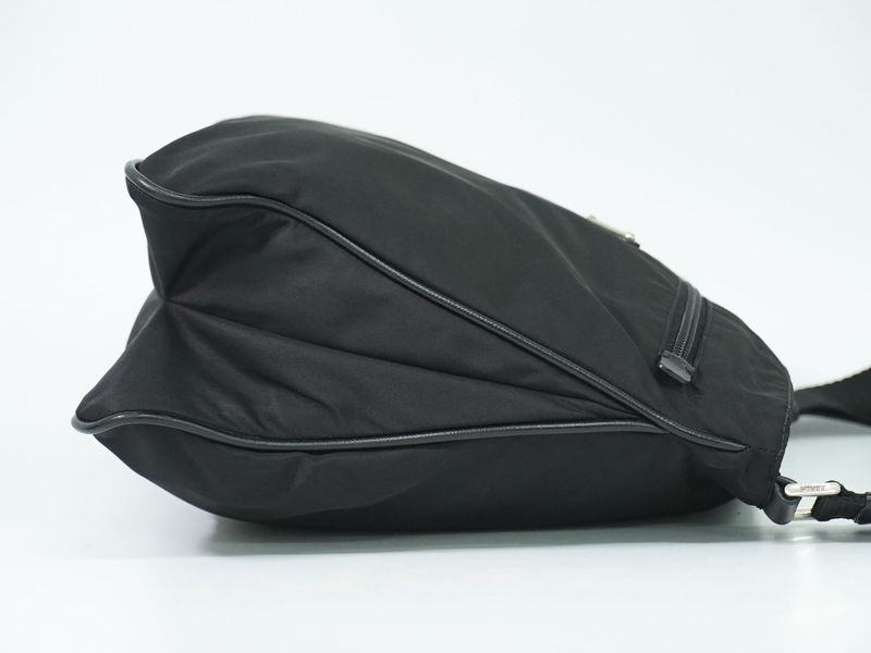 Authentic Prada Tessuto Shoulder Bag Pochette Nylon Black Va0563 Tessuto Bag