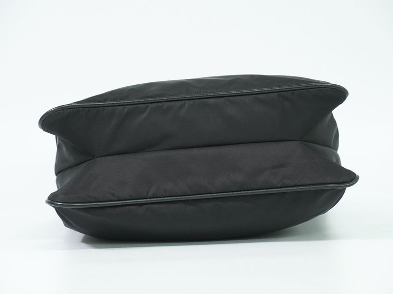 Authentic Prada Tessuto Shoulder Bag Pochette Nylon Black Va0563 Tessuto Bag