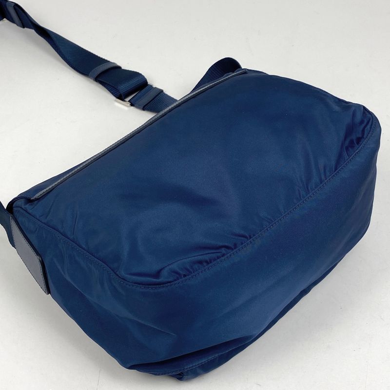 Prada Logo Plate Shoulder Bag Crossbody Shoulder Bag Tessuto Nylon Blue Bt0953