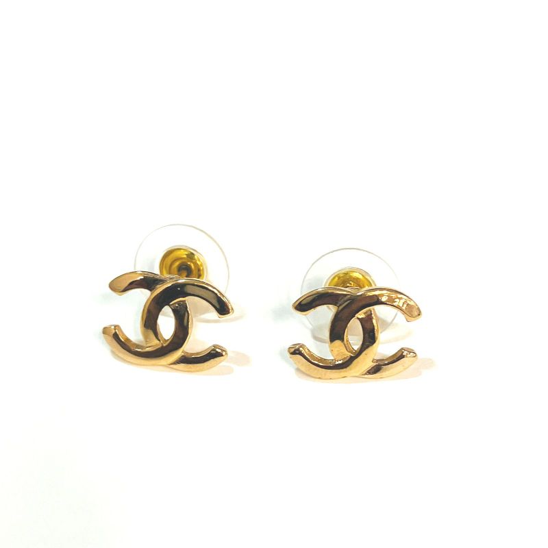 Chanel COCO Mark Gold Earrings : X3216