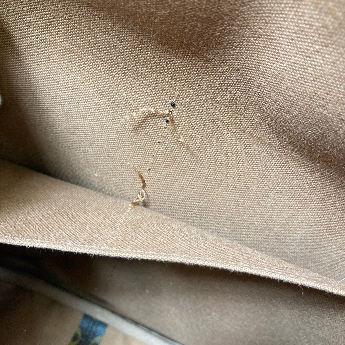Louis Vuitton Monogram Saumur 43 Shoulder Bag M42252 Brown Inner Pocket Frayed