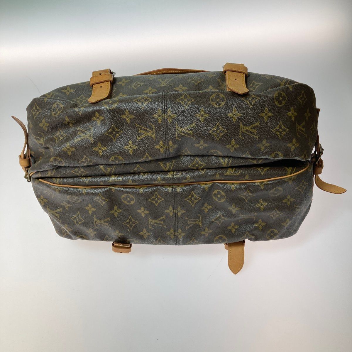 Louis Vuitton Monogram Saumur 43 Shoulder Bag M42252 Brown Inner Pocket Frayed