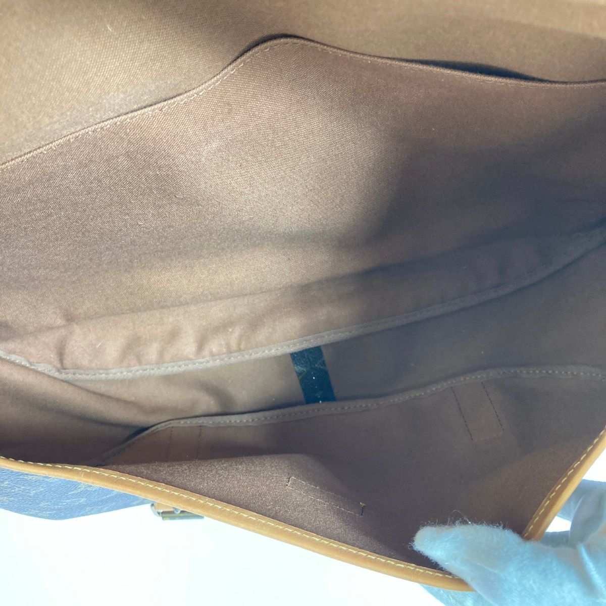 Louis Vuitton Monogram Saumur 43 Shoulder Bag M42252 Brown Inner Pocket Frayed