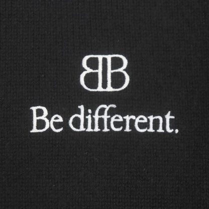 Balenciaga 22AW 719658 100% Cashmere Be Different Embroidered Crew Neck Knit